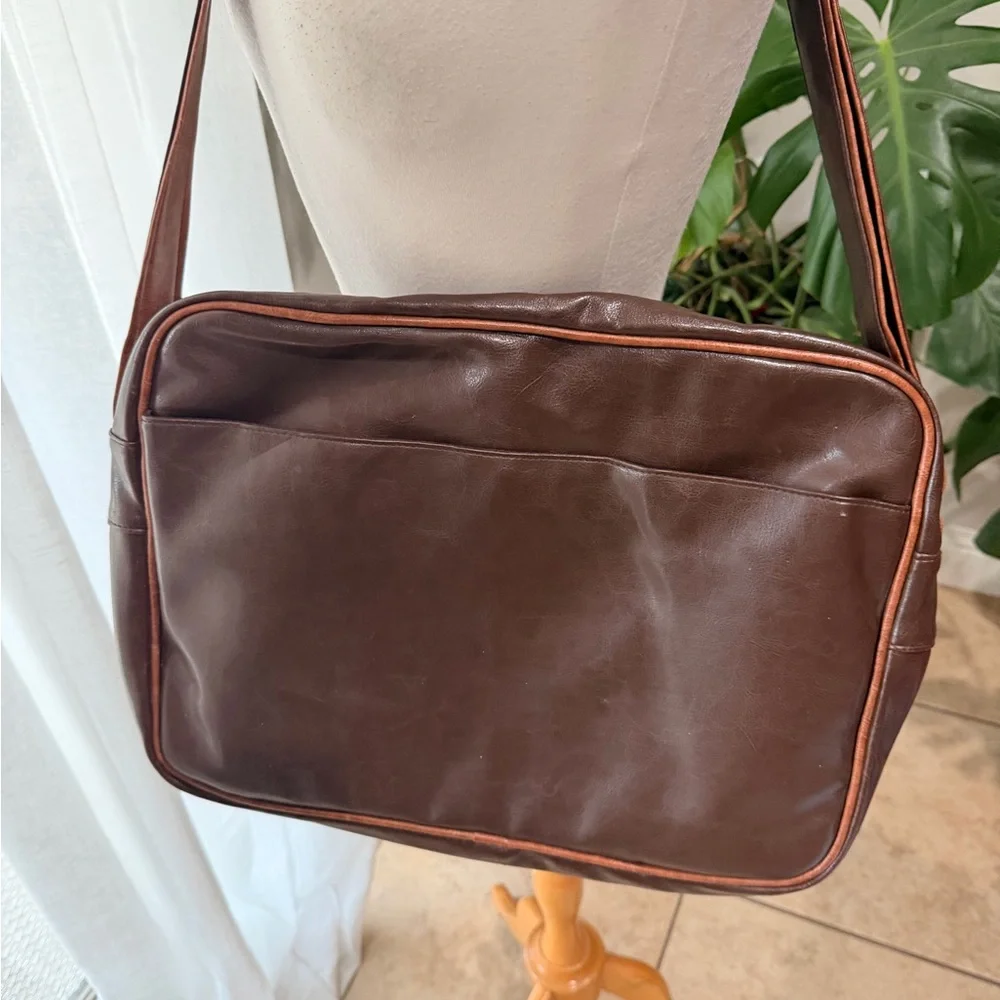 Fi-Hi Retro Speaker Shoulder Bag Built-In Amp & Speakers Brown Faux Leather Work
